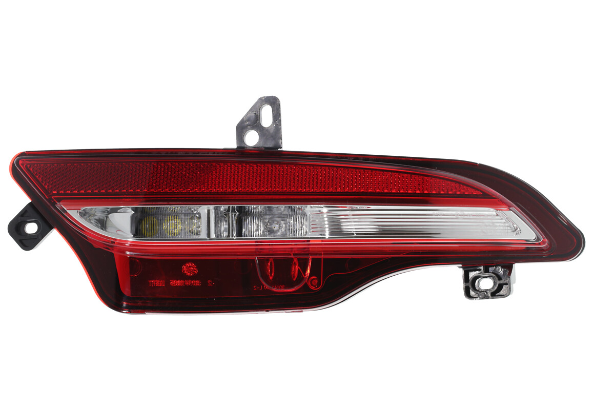 Lampa spate RENAULT KADJAR (HA_, HL_) 1.3 TCe 140 (HLNB, HLN1)  benzina 140 cai VALEO 047444